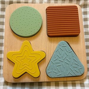 The Wood Cove Teether Puzzle